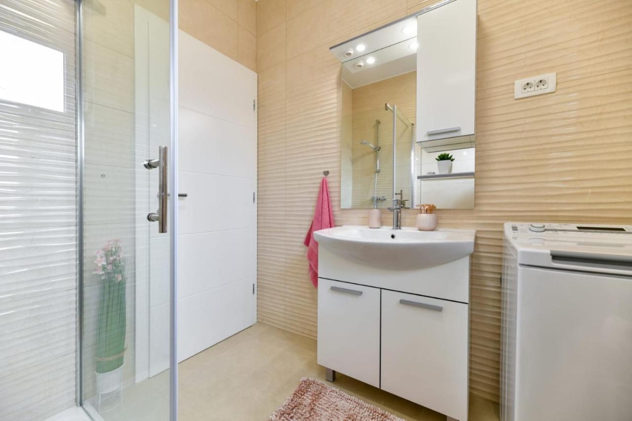 Family Apartment Amare Zadar Exterior photo